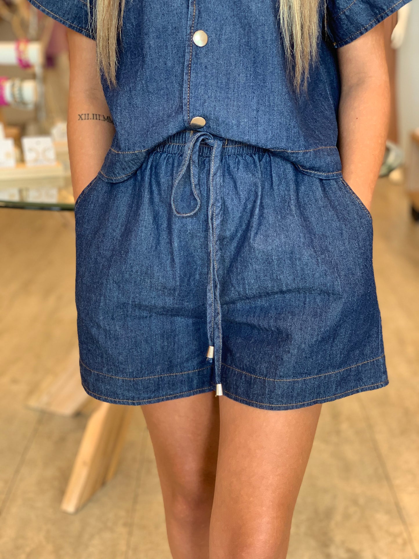 Elastic Waist Denim Short 0057