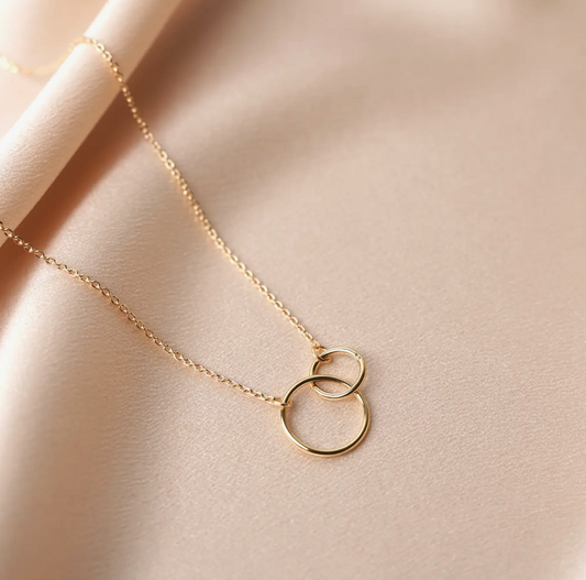 Victoire Collection Round Ring Pendant